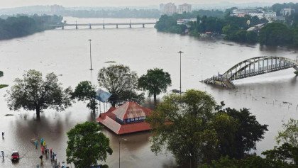 ভারতের দক্ষিণাঞ্চলীয় রাজ্য কেরালা ভয়াবহ ভূমিধসে অন্তত ১৫ জনের মৃত্যু