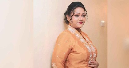 ঘণ্টার পর ঘণ্টা ফোনে গেম, হাসপাতালে অভিনেত্রী শাকিলা ঘণ্টার পর ঘণ্টা ফোনে গেম, হাসপাতালে অভিনেত্রী শাকিলা