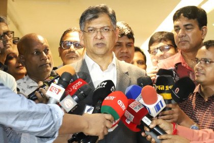 বিগত ১৮০ দিনে আইনশৃঙ্খলা পরিস্থিতির দৃশ্যমান উন্নতি হয়েছে - সালাহউদ্দিন আহমদ