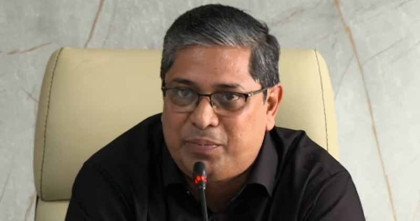 অটোরিকশায় সৌরবিদ্যুৎ ছাড়া চার্জ দিলে জরিমানা, নিবন্ধন-নবায়নও নয়: স্থানীয় সরকার প্রতিমন্ত্রী