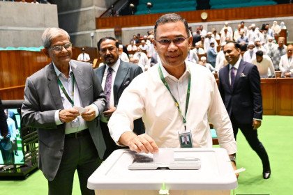 গণপ্রজাতন্ত্রী বাংলাদেশের ২৩তম রাষ্ট্রপতি নির্বাচনের ভোটগ্রহণ শুরু হয়েছে