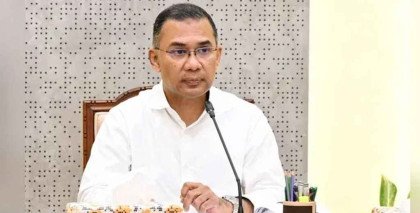 বিএনপি চেয়ারম্যান ও প্রধানমন্ত্রী জনাব তারেক রহমানের সভাপতিত্বে ঢাকা শহরের যানজট নিরসন, ট্রাফিক ব্যবস্থার আধুনিকায়ন ও পরিবহন খাতে শৃঙ্খলা ফিরিয়ে আনতে গুরুত্বপূর্ণ বৈঠক অনুষ্ঠিত হয়