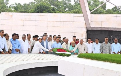 বাংলাদেশ জাতীয়তাবাদী দল-বিএনপির ৪৮তম প্রতিষ্ঠাবার্ষিকী উপলক্ষে বিভিন্ন কর্মসূচিতে অংশ নিয়েছেন বিএনপি চেয়ারম্যান ও গণপ্রজাতন্ত্রী বাংলাদেশ সরকারের মাননীয় প্রধানমন্ত্রী তারেক রহমান