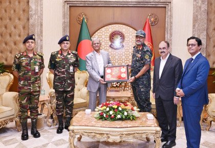 মহামান্য রাষ্ট্রপতি মির্জা ফখরুল ইসলাম আলমগীরের সঙ্গে আনসার ও ভিডিপি মহাপরিচালক মেজর জেনারেল আবদুল মোতালেব সাজ্জাদ মাহমুদের সৌজন্য সাক্ষাৎ অনুষ্ঠিত হয়