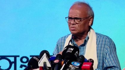রাজপথে হুমকি নয়, সংসদে গ্যাস-বিদ্যুৎ নিয়ে পরামর্শ দিন: রিজভী