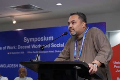 শিল্পের উৎপাদনশীলতা ও শ্রমিক অধিকার সুরক্ষায় সরকার বদ্ধপরিকর: মাহ্দী আমিন