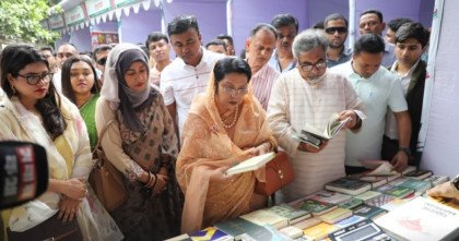 বই বর্তমানকে বুঝতে ও ভবিষ্যতকে নিয়ে ভাবতে শেখায়: খাদ্যমন্ত্রী