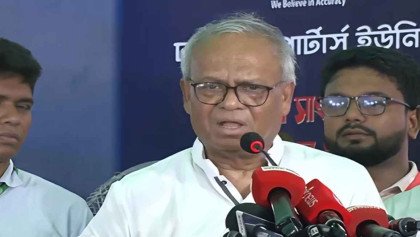 গণতন্ত্রকে শক্তিশালী করতে স্বাধীন ও বস্তুনিষ্ঠ গণমাধ্যমের কোনো বিকল্প নেই: রিজভী