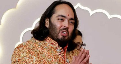 আম্বানির ছেলেকে অধ্যাপক বানিয়ে তুমুল সমালোচনার মুখে যুক্তরাজ্যের এক বিশ্ববিদ্যালয়