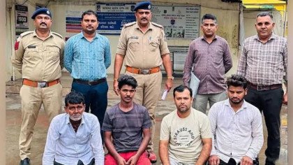 গরু জবাইয়ের দায়ে ভারতে তিনজনের যাবজ্জীবন কারাদণ্ড