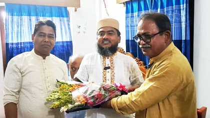 জামায়াতের পরাজিত প্রার্থীর বাসায় ফুল-মিষ্টি নিয়ে হাজির মির্জা ফয়সল